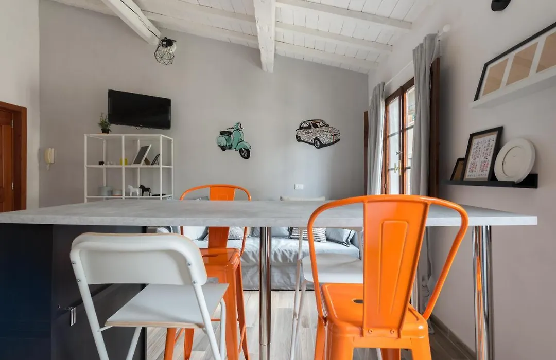 Design Center Florence Apt - Homeunity-1