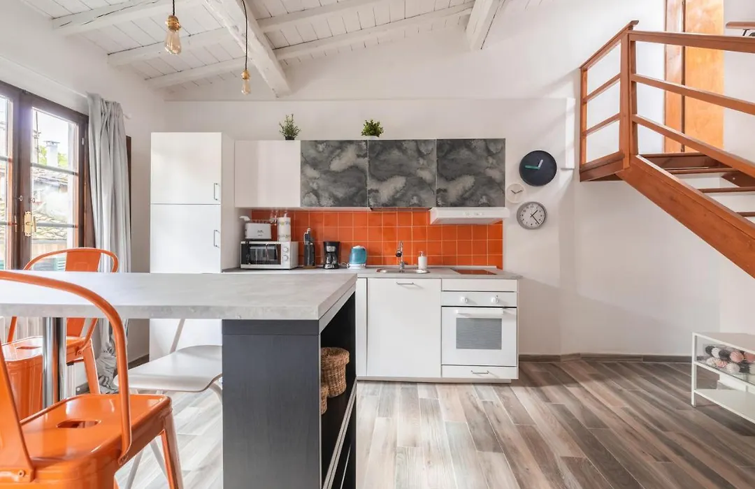 Design Center Florence Apt - Homeunity-1